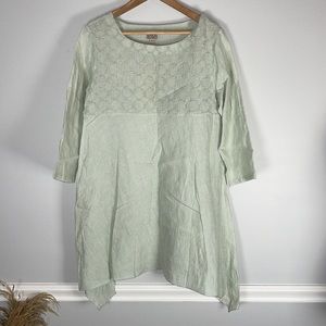 Neeru Kumar XL Green Linen Shark Bite Hem Tunic